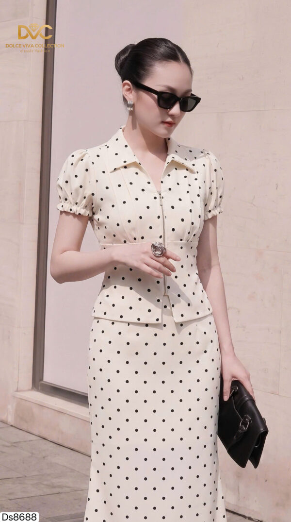 Bộ Trang Phục Chấm Bi  Peplum Cổ Điển - DS8688