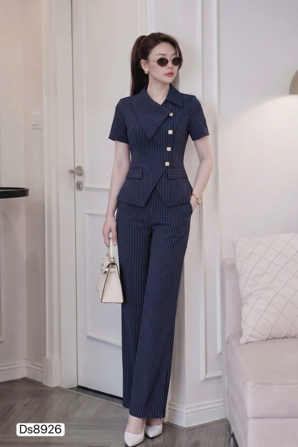 Ds8926-𝐍𝐀𝐕𝐘 𝐒𝐓𝐑𝐈𝐏𝐄𝐒-Tuyên ngôn bản lĩnh và phong thái quyền lực