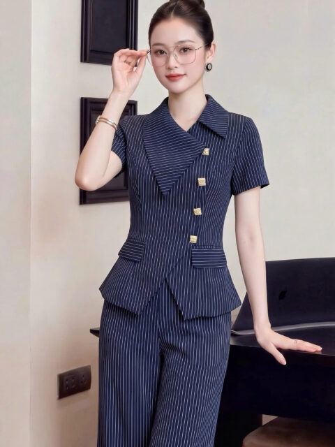 Ds8926 - 𝐍𝐀𝐕𝐘 𝐒𝐓𝐑𝐈𝐏𝐄𝐒 - Tuyên ngôn bản lĩnh và phong thái quyền lực