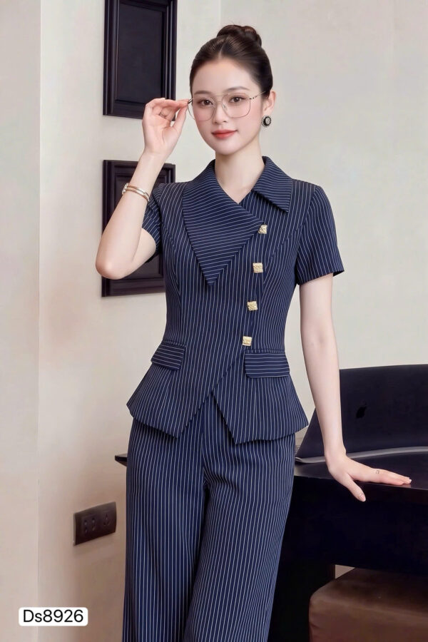 Ds8926-𝐍𝐀𝐕𝐘 𝐒𝐓𝐑𝐈𝐏𝐄𝐒-Tuyên ngôn bản lĩnh và phong thái quyền lực